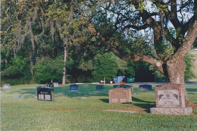 Friendswood Friend's Church and GraveyardFriendswood Friend's Church and Graveyard